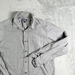 Patagonia Organic Cotton Button Down Shirt Men's Size Medium Gray Dobby Pattern